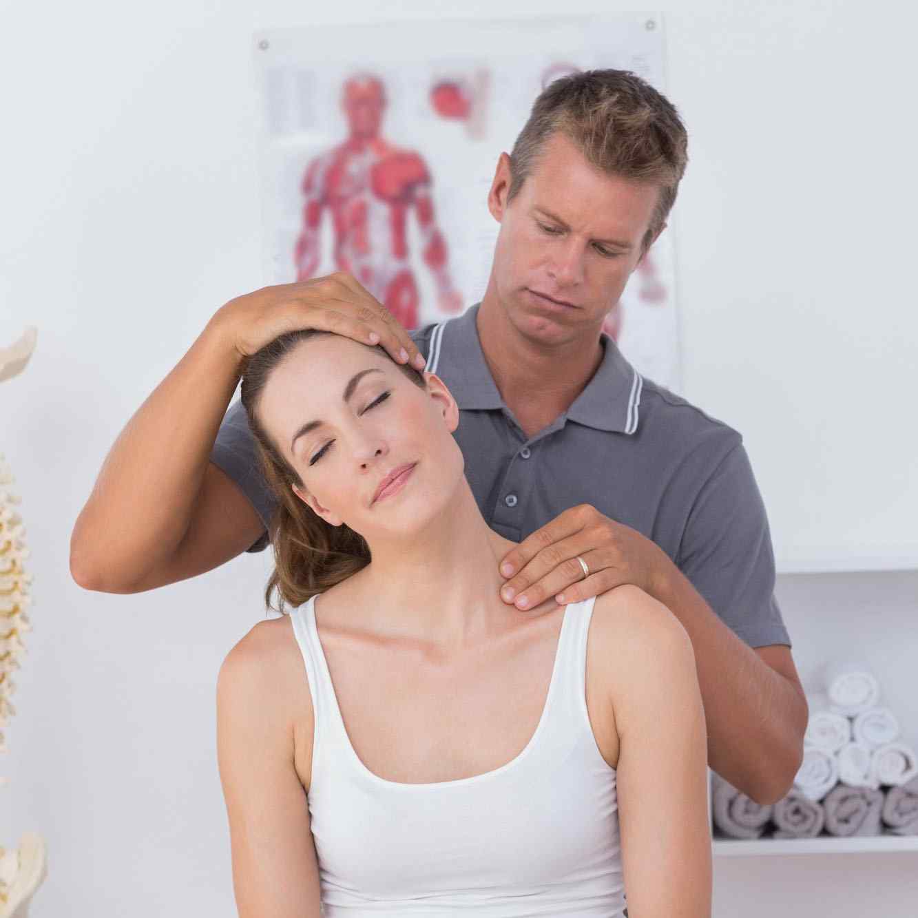 https://klinikkamala.com/wp-content/uploads/2015/12/kiroprakticar.jpg